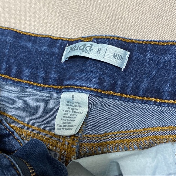 Mudd Midi Jean Short Size 8 - Picture 3 of 5